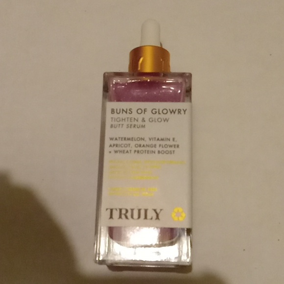 TRULY Other - Hold for navTruly buns of glory